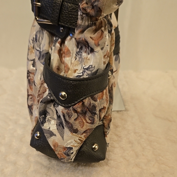 Wilsons Multicolor And Leather Trim Women's Bag - Picture 4 of 16